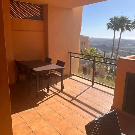 Modern Calanova Sea Golf Apartment